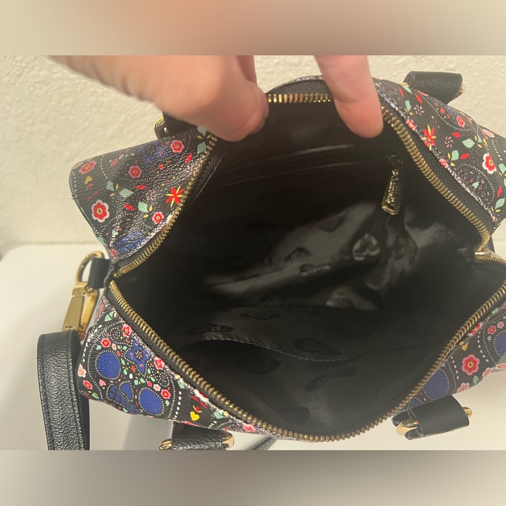 Loungefly Black and Blue Floral Skull Satchel & Wallet Set - Picture 4 of 14